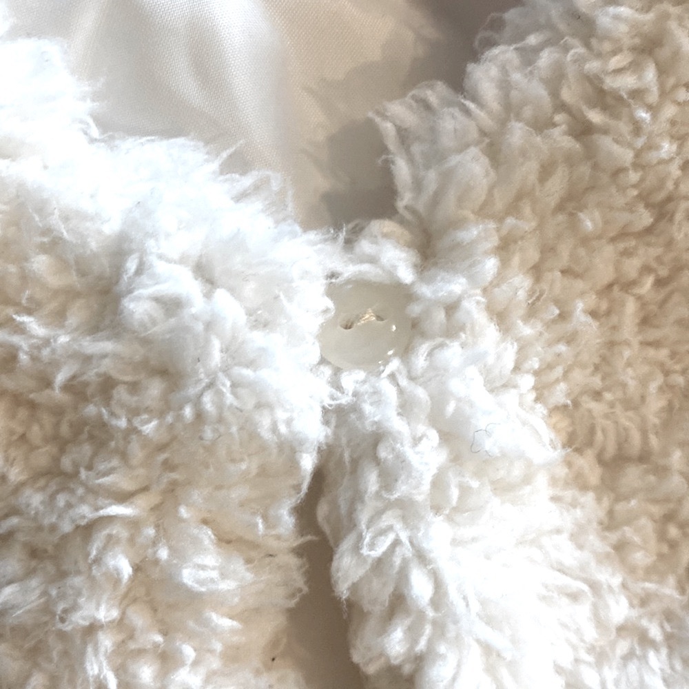 Bonnie Jean White Faux Fur Vest 2T - Picture 6 of 8